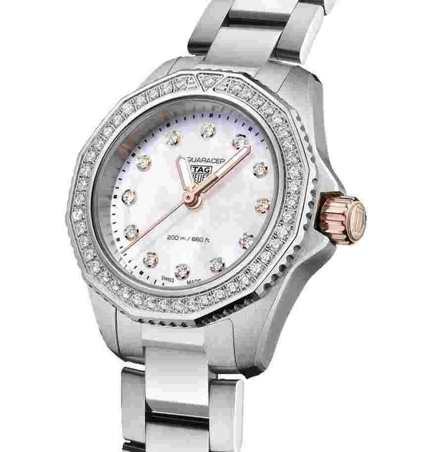 TAG Heuer Aquaracer Lady
                           
                                 Quartz 30mm Ladies Watch
