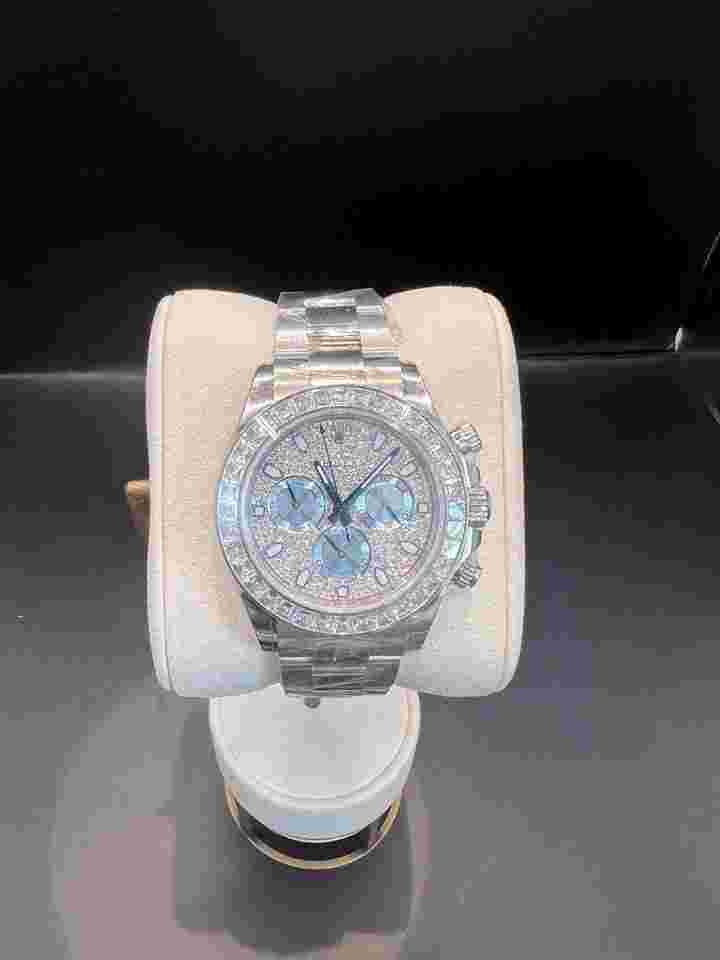 Rolex Daytona
Diamond Pave Dial Baguette Diamond Bezel Full Platinum