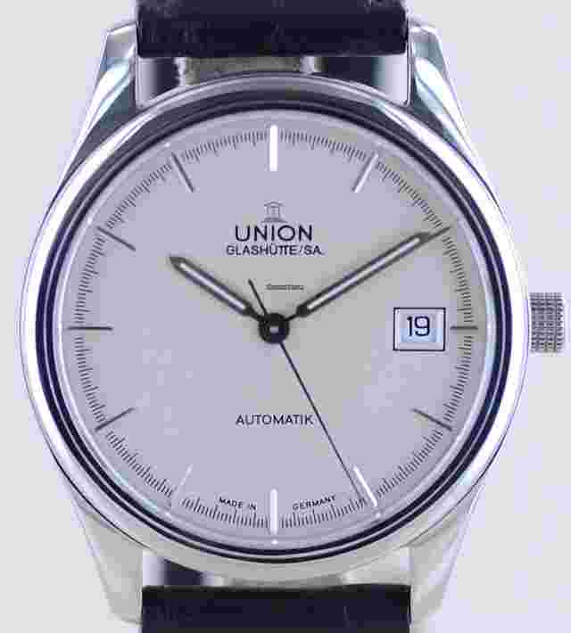 Union Glashütte
                           
                                 Diplomat Klassik Datum Cal 26 GO Manufakturwerk Automatik Dresswatch