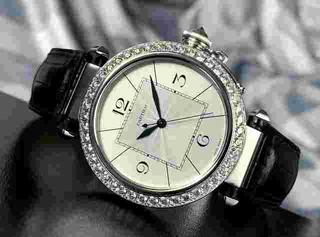Cartier Pasha
                           
                                 Diamonds 18ct White Gold 42mm (2-Year Warranty)