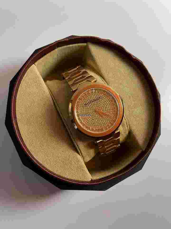 Wittnauer
                           
                                 Designed in New York by Bulova Swarovski Crystals Dial Original Box Red Gold Capped