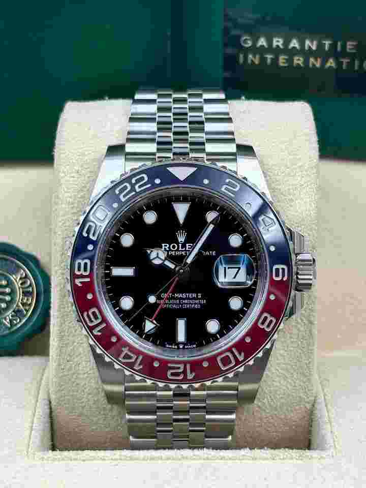 Rolex GMT-Master II
Pepsi 40mm Jubilee Bracelet 126710BLRO Box & Papers 2022