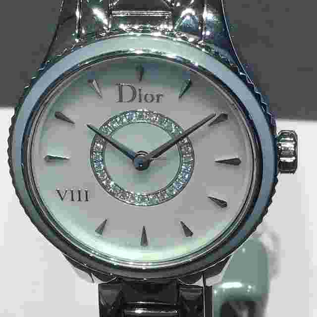 Dior VIII
                           
                                 Montaigne