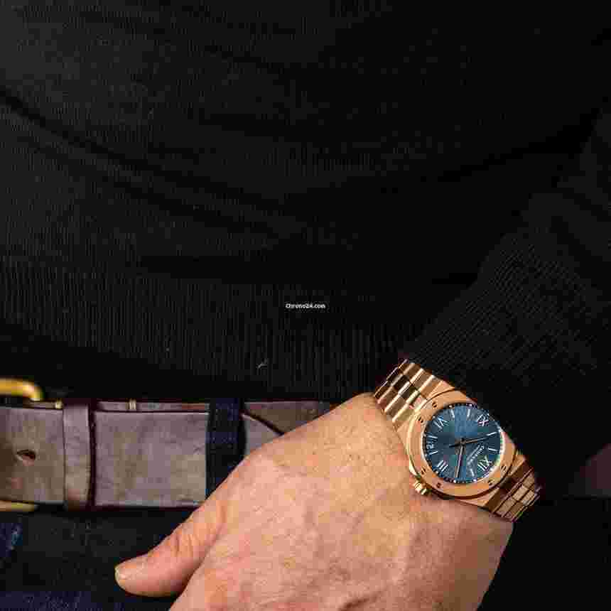 Chopard Alpine Eagle
Large Rose Gold Blue Men’s Watch 295363-5001