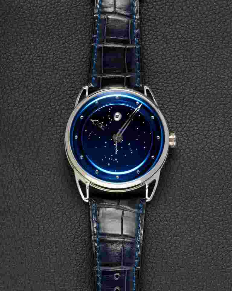 De Bethune DB25
                           
                                 Starry Sky