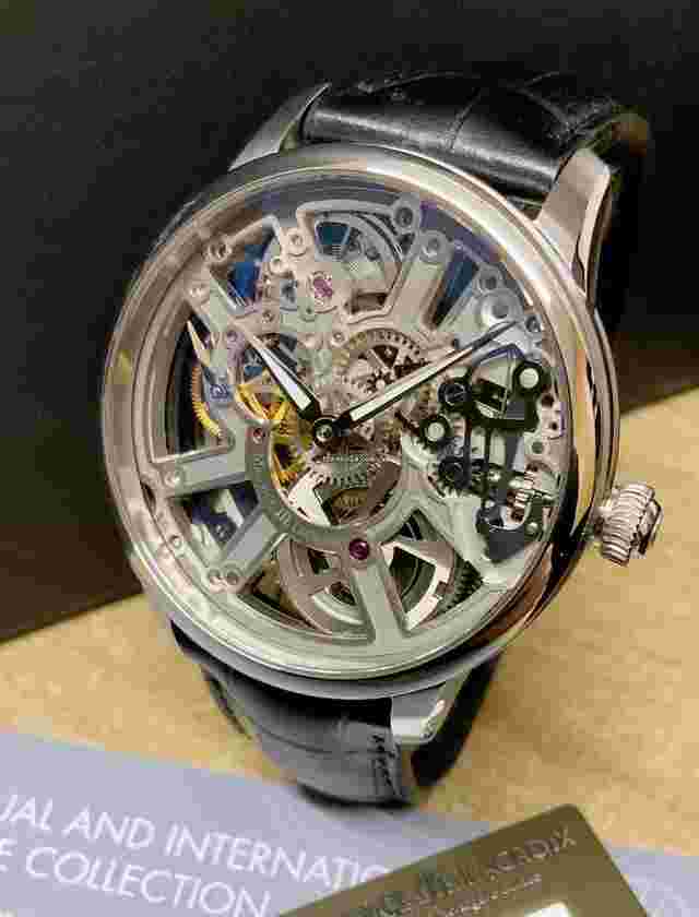 Maurice Lacroix Masterpiece Squelette
                           
                                 Skeleton MP7228-SS001-003-1 B&P 2022