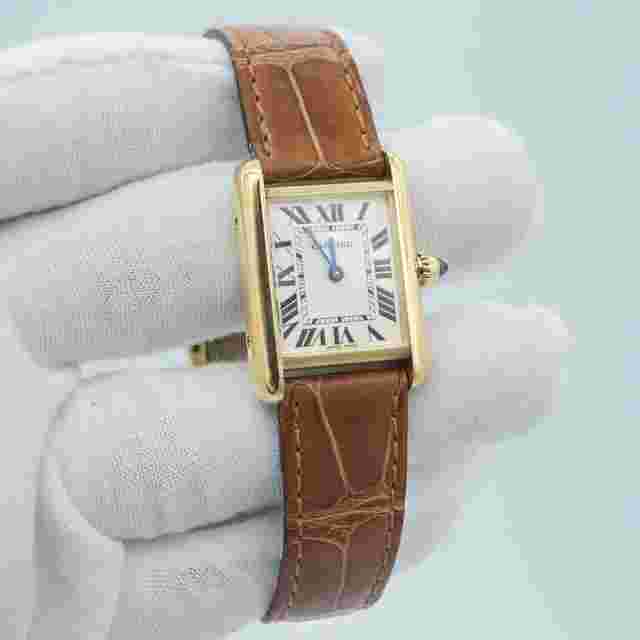 Cartier Tank Louis Cartier
                           
                                 2442