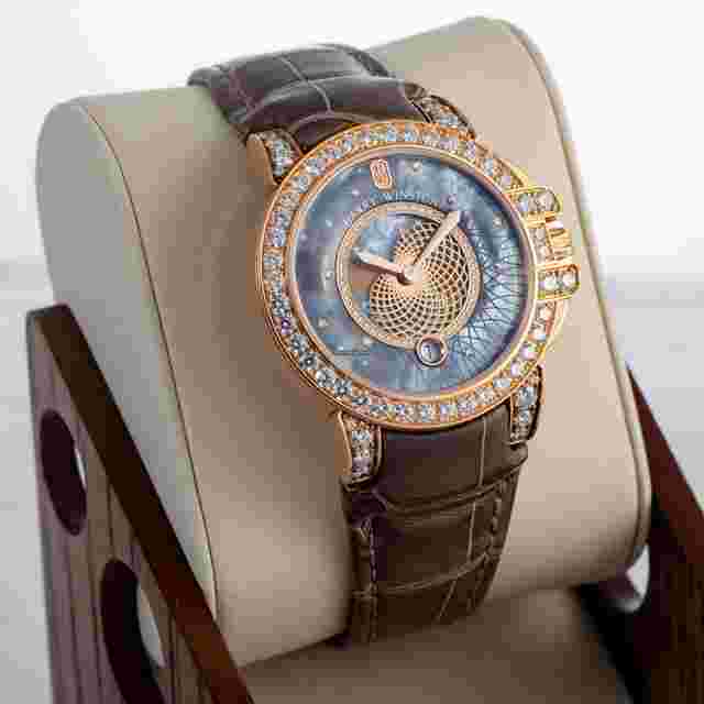 Harry Winston Ocean
                           
                                 Moon Phase 36mm Ladies OCEQMP36RR026