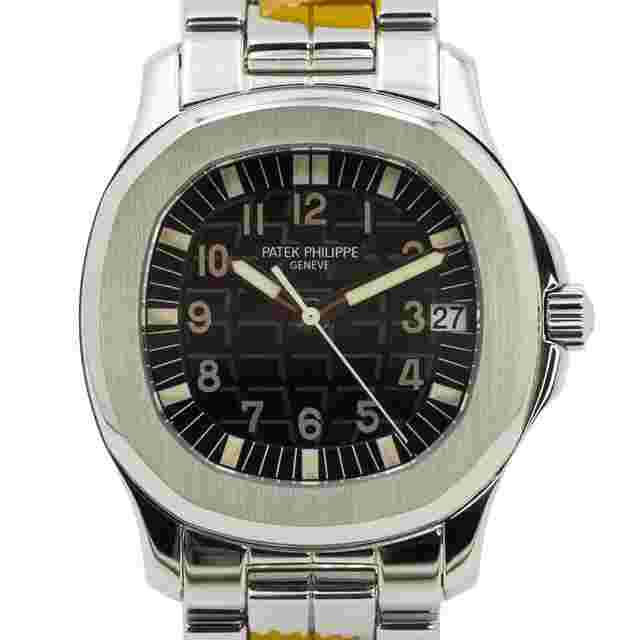 Patek Philippe Aquanaut
                           
                                 Full set and unworn for the full service from Patek