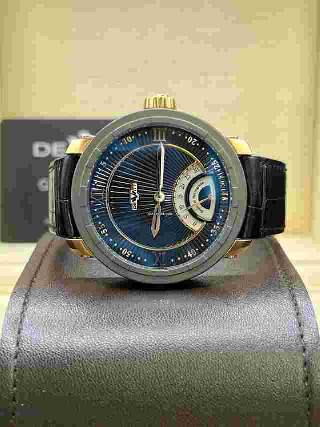 Dewitt Twenty-8-Eight
                           
                                 Second Retrograde Rose Gold Titanium Black Dial TR.SR.003