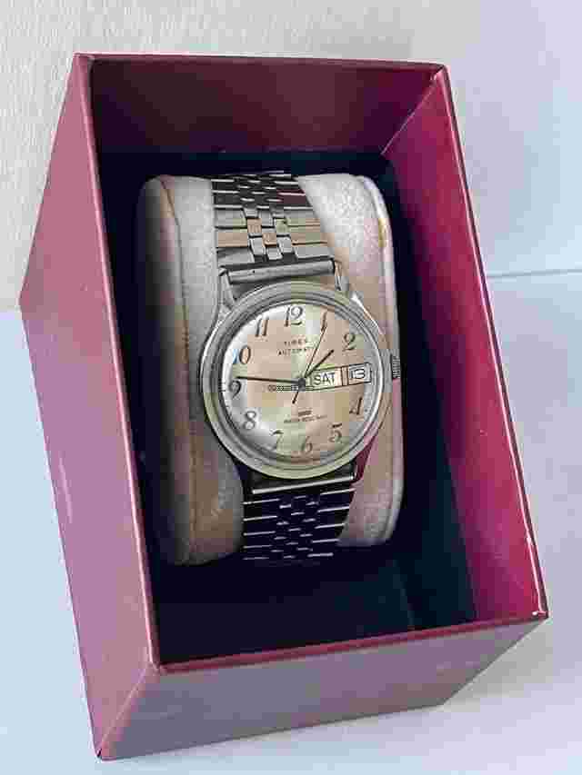 Timex
                           
                                 Automatic Calendar Day Date Stainless Steel Original Box Vintage