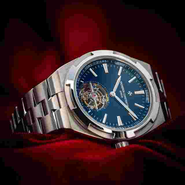 Vacheron Constantin Overseas
                           
                                 Tourbillon 42.5mm Blue Dial Complete Set