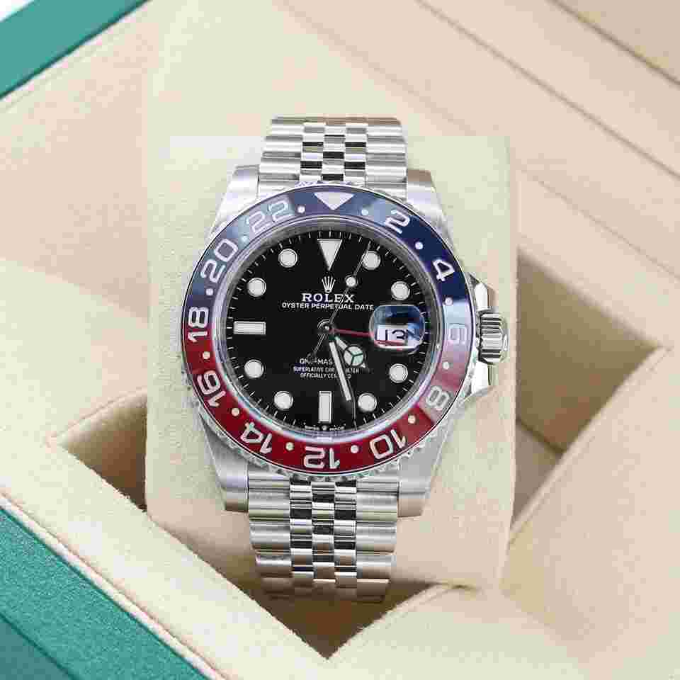 Rolex GMT-Master II
ref. 126710BLRO Pepsi - Jubilee Bracelet - Full Set