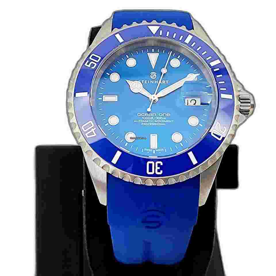Steinhart Ocean 1
ONE Premium 42 Blue 106-0458 Automatic Diver Watch Rubber Strap