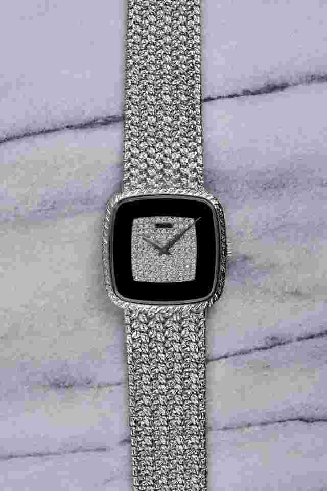 Piaget
                           
                                 Vintage 70s Reference 9771 18K White Gold Manual Wind Onyx Diamond Dial 32mm Case.