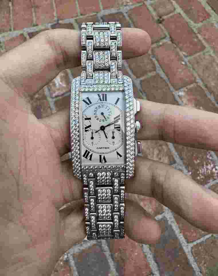 Cartier Tank Américaine
2312 Tank Americaine White Gold Full Pave Diamonds