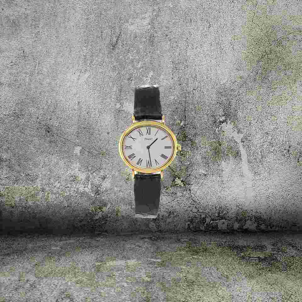 Piaget
                           
                                 OVAL VINTAGE oro 18k Ref 9802 Classic 80 full set