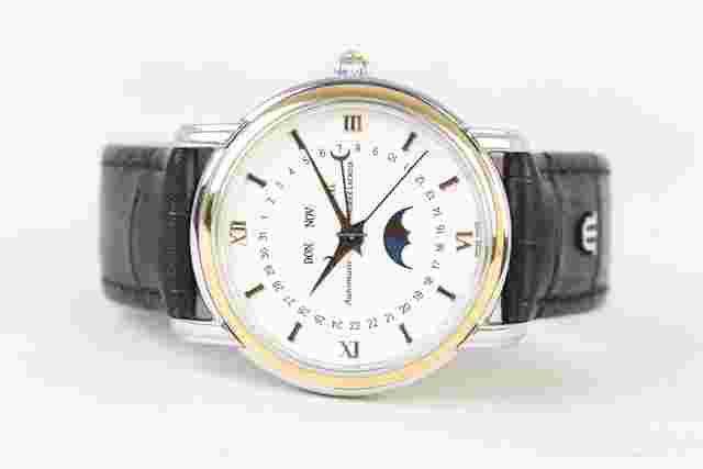 Maurice Lacroix Masterpiece
                           
                                 De Lune Masterpiece