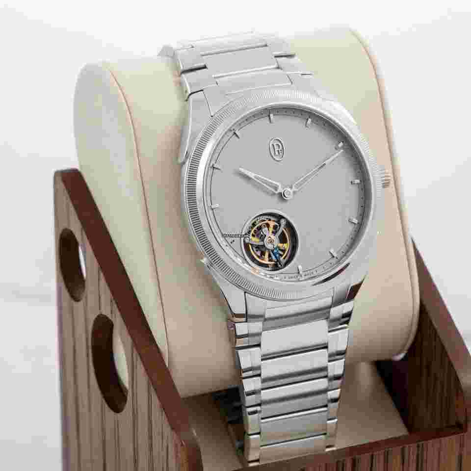 Parmigiani Fleurier Tonda
                           
                                 PF Flying Tourbillon PFH921-2020001-200182