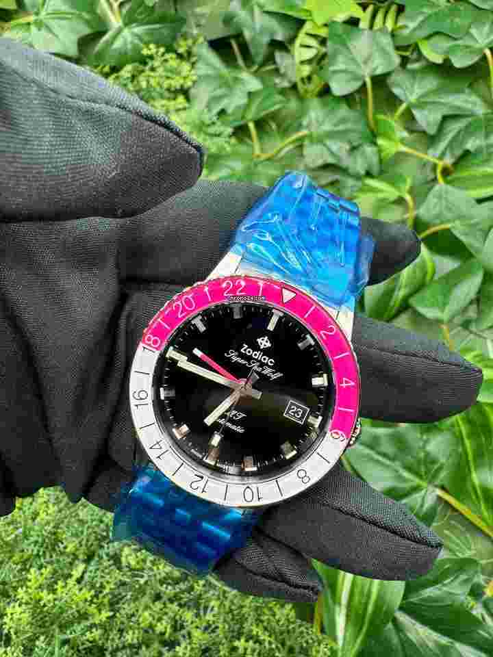 Zodiac Sea Wolf
                           
                                 Super Sea Wolf GMT Automatic ZO9416