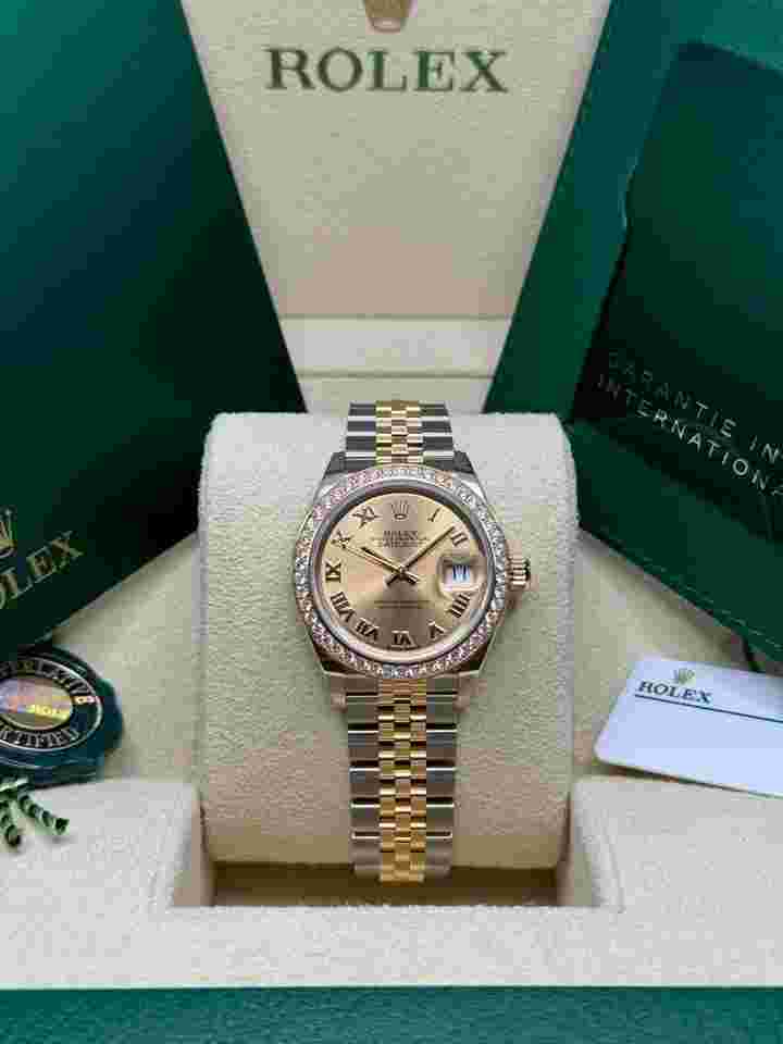 Rolex Lady-Datejust
NEW 2024 Champagne Roman Dial Diamond Bezel Two Tone Yellow Gold Jubilee