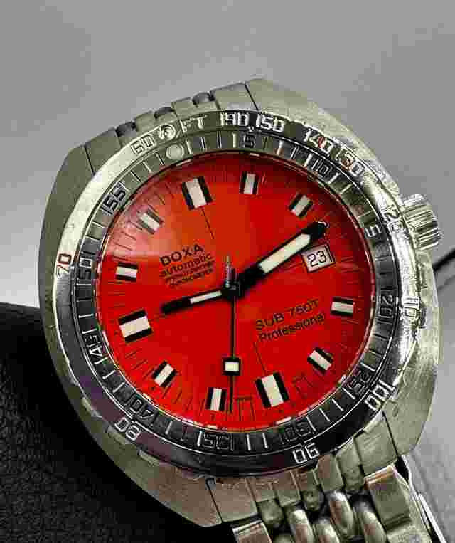 Doxa Sub
                           
                                 Extremely Rare DOXA SUB Professional 750T CoSC Limited Edition #4710/5000 Orange