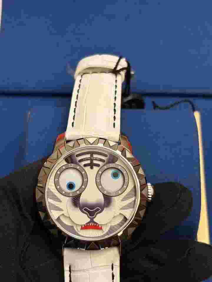 Lucky Harvey Limited to 2022 units Tiger automatic 43MM