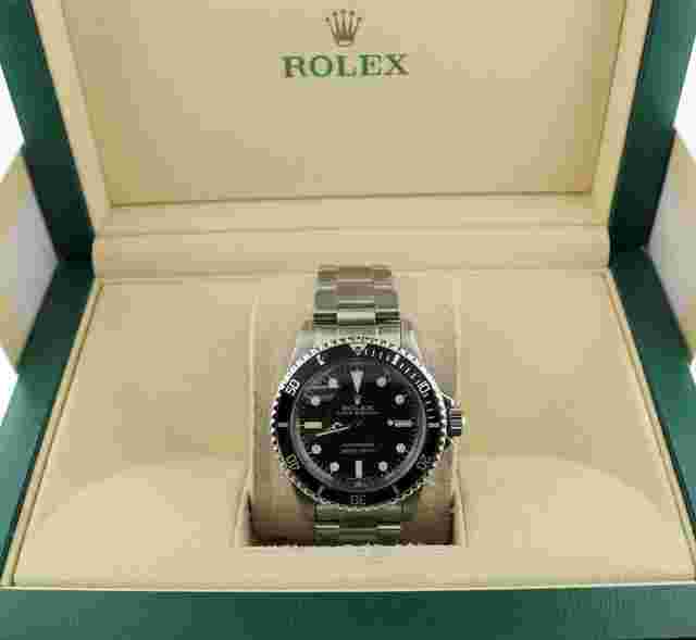 Rolex Submariner (No Date)
                           
                                 1972 Submariner No Date 5513 Black Maxi Dial SS Oyster No Papers 40mm