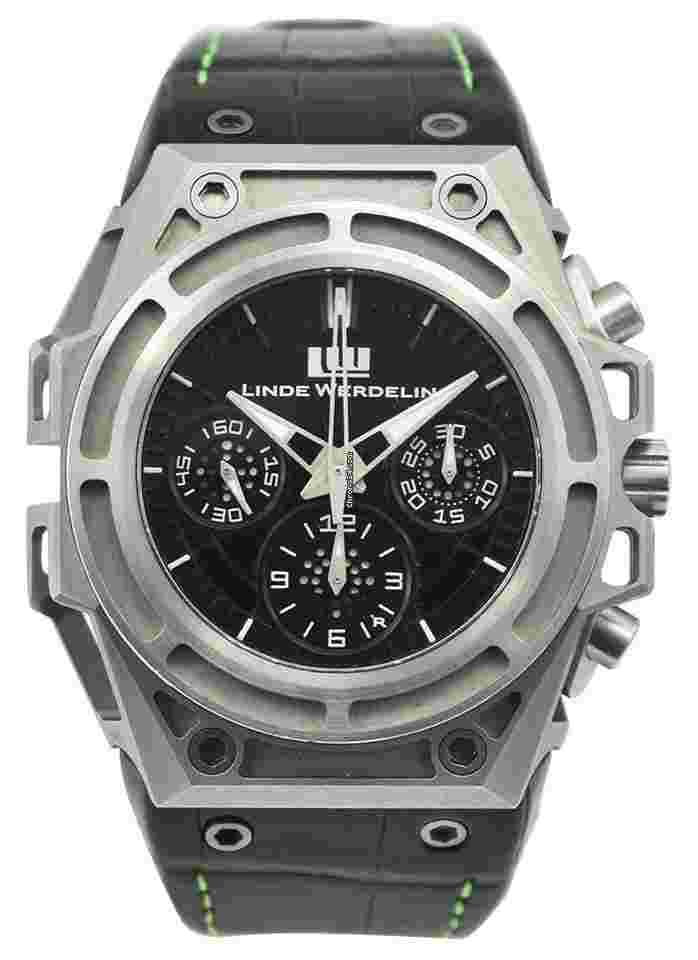 Linde Werdelin Spidospeed
                           
                                 Chronograph in Stainless Steel - Limited to 100 on Black and Green Leather Strap with Anthracite Dial - 3 Additional Rubber Straps