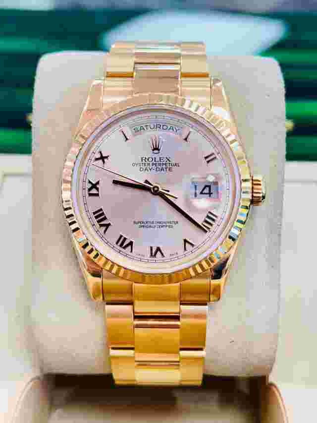 Rolex Day-Date 36
                           
                                 118235 18K Rose Gold Pink Roman Dial Oyster Bracelet Box and Papers Preowned