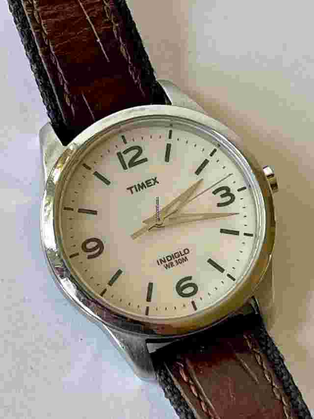 Timex
                           
                                 Indiglo WR 30M Stainless Steel Classic Dress Vintage The Dial Lights Up