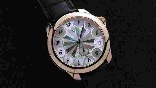 Ludovic Ballouard
                           
                                 Rose Gold Mother of Pearl Dial - Limited Edition of 12