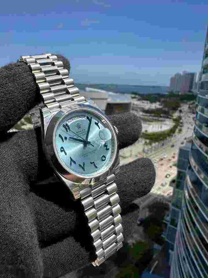 Rolex Day-Date 40
Ice Blue Arabic President 228206 Platinum NEW Full Set NEW