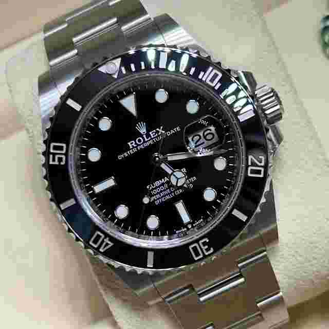 Rolex Submariner Date
                           
                                 41mm - Ref 126610LN - Year 2021