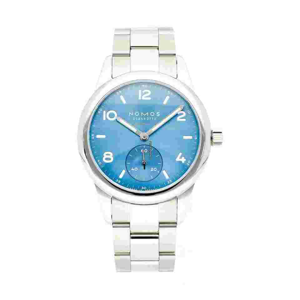 NOMOS Club Neomatik
                           
                                 Sport Polar 750