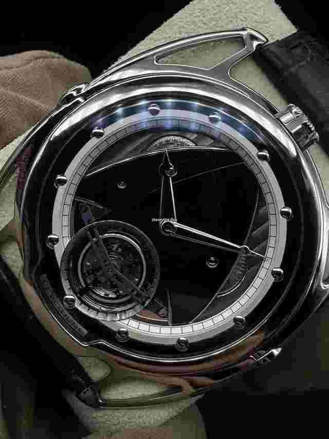 De Bethune DB28
                           
                                 DB28TTIS8 Tourbillon Very Mint