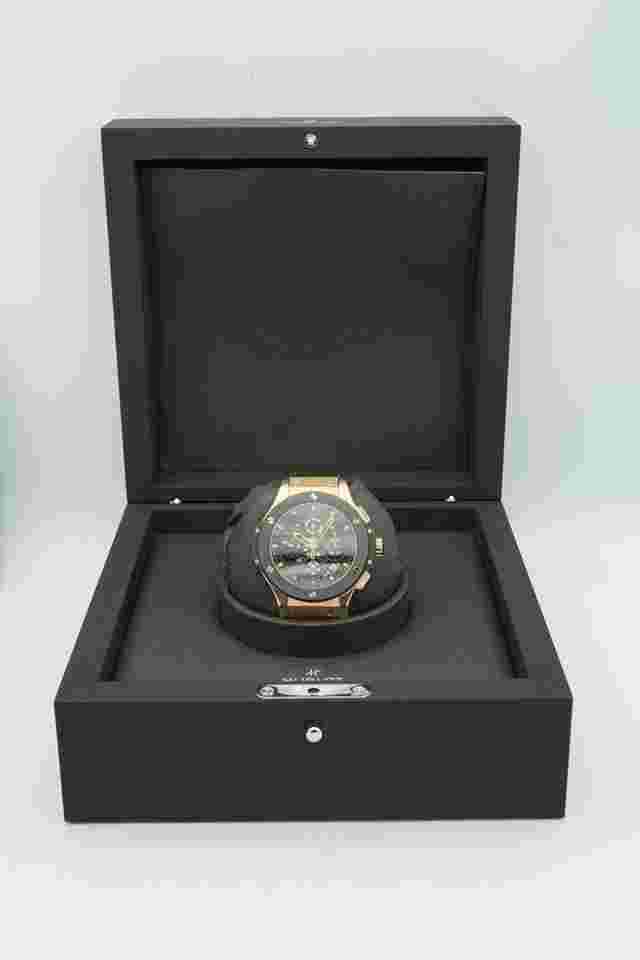 Hublot Big Bang Aero Bang
                           
                                 310.PT.1180.RX Big Bang Aero 44 mm Tantalum Bezel 18K Rose Gold Case Skeleton Dial