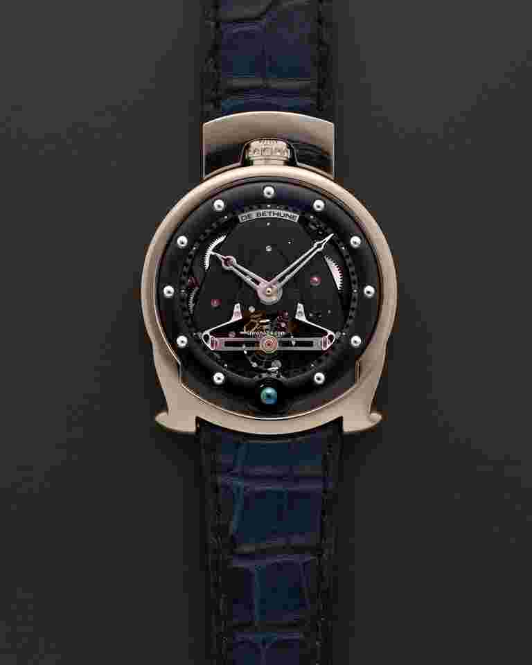 De Bethune
                           
                                 DBS Moon Phase in White Gold with Black Dial