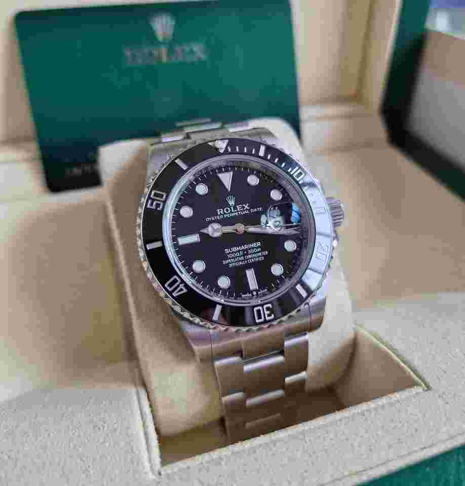 Rolex Submariner Date
                           
                                 126610LN 2025 NEW