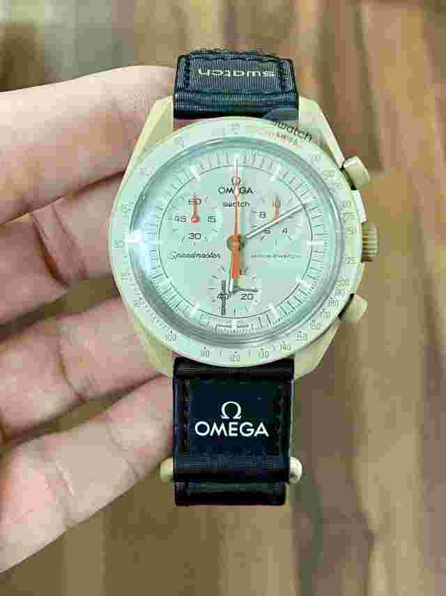Swatch Moonswatch
                           
                                 Omega Moonswatch Jupiter