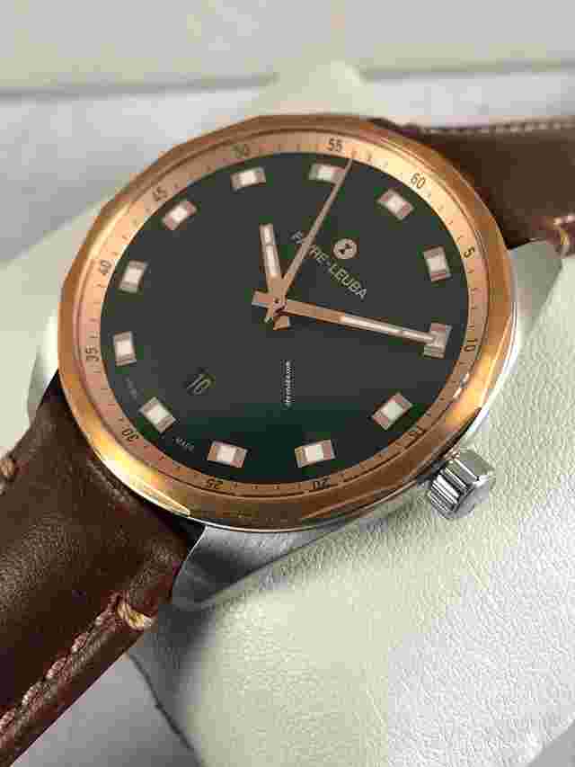Favre-Leuba
                           
                                 Sky Chief Date Automatic 18K