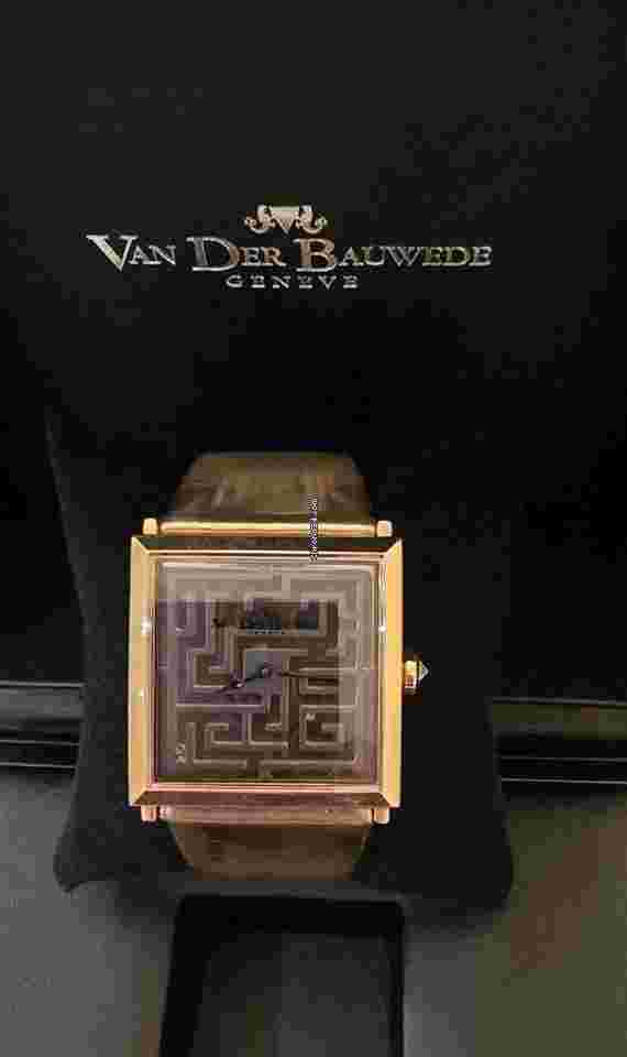 Van Der Bauwede
                           
                                 Labyrinthe Garden cal.88