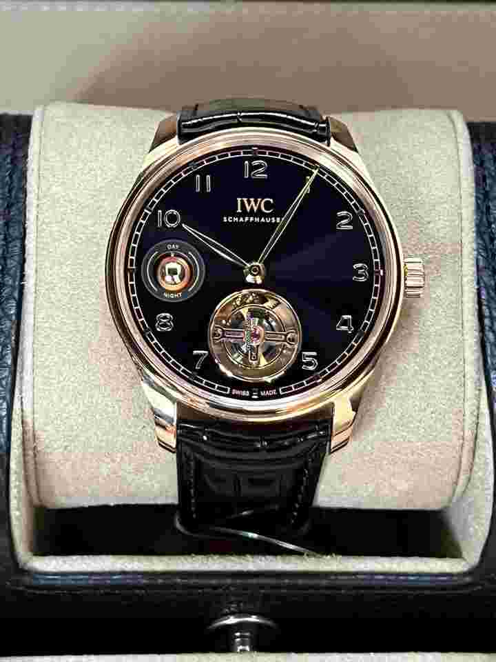 IWC Portuguese Tourbillon
                           
                                 Portugieser New 2025 Hand-Wound Tourbillon Day & Night 42.4mm IW545901