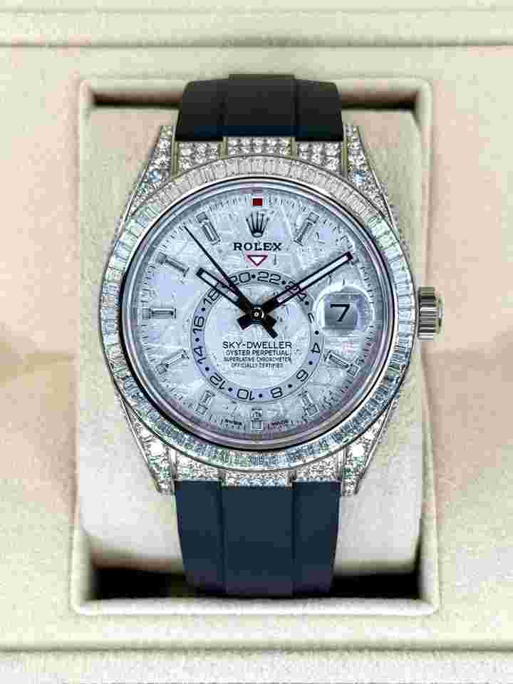 Rolex Sky-Dweller
Unworn 2022 Sky-Dweller 42mm 326259tbr