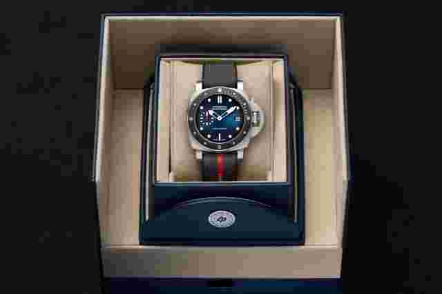 Panerai Submersible
                           
                                 Luna Rossa 42mm Online Exlusive New 2024 Pam1565