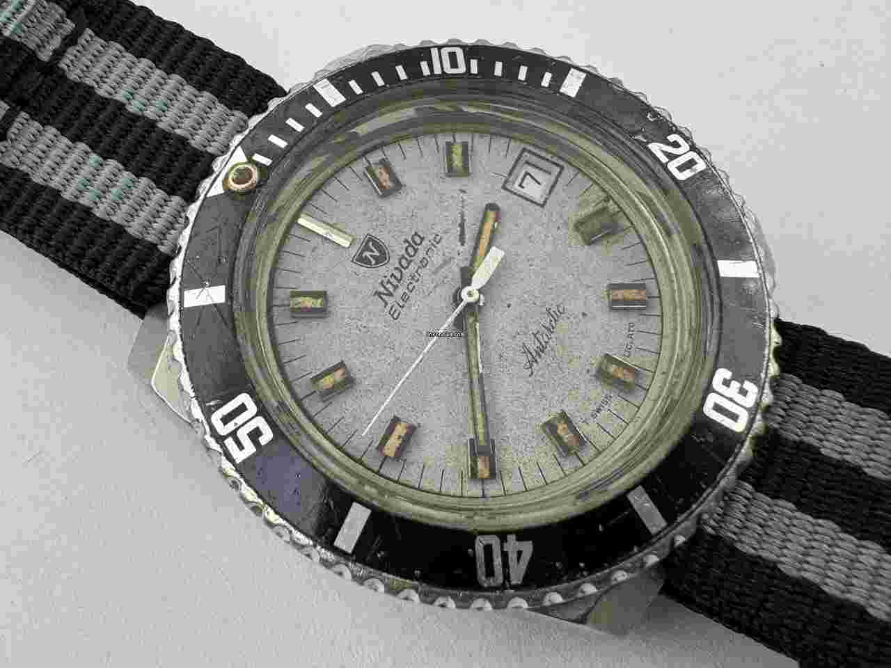Nivada
                           
                                 87007 Electronic Antarctic Gray Dial Cal ESA 9154 - READ - 35 mm