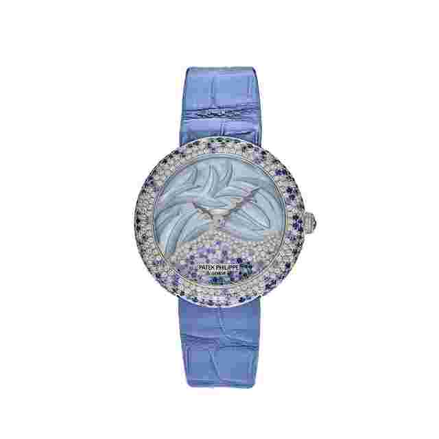 Patek Philippe Calatrava
                           
                                 4899/901G-001 White Gold Mother Of Pearl