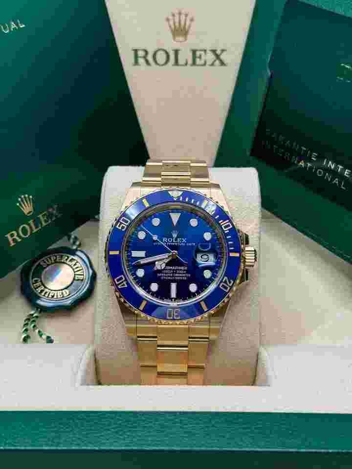 Rolex Submariner Date
                           
                                 NEW 2022 Yellow Gold Sunburst Blue Dial Ceramic Bezel