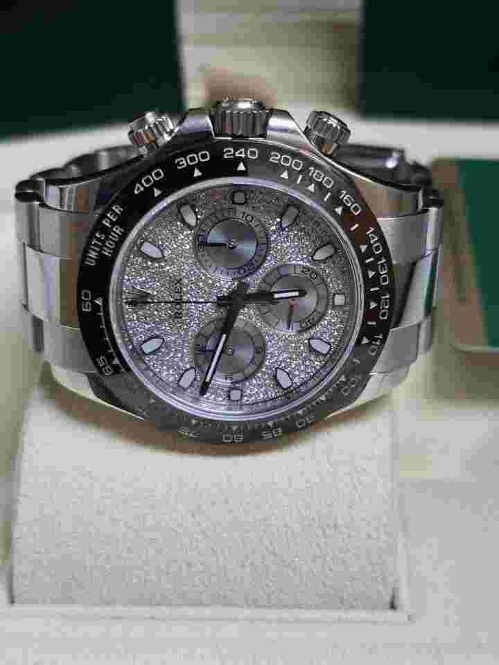 Rolex Daytona
116506 Cosmograph Platinum Factory Pave Diamond Dial. Stunning