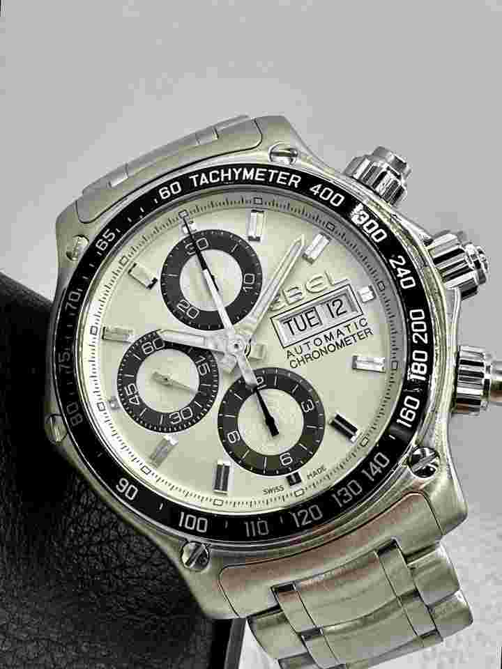 Ebel 1911 Discovery
Chronograph 42mm Swiss Automatic Day Date White Dial 100m